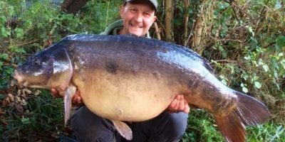 47 lbs Ian Russell carp angler.jpg